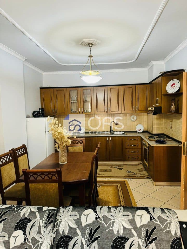 Jepet me qera apartament 2+1 ne Astir (Tek Artisti) 4