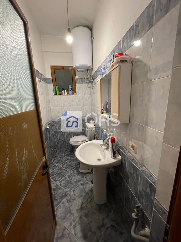 Jepet me qera apartament 1+1 ne Don Bosco. 4