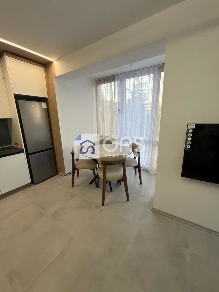 Jepet me qera apartament 2+1 Ne Qender 2