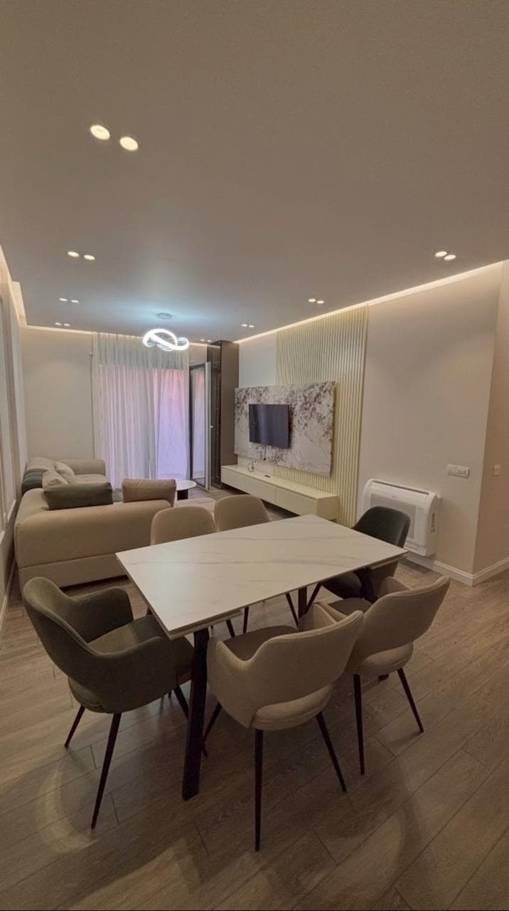Jepet me qera apartament 2+1 tek Residenca Rose Garden, prane TEG