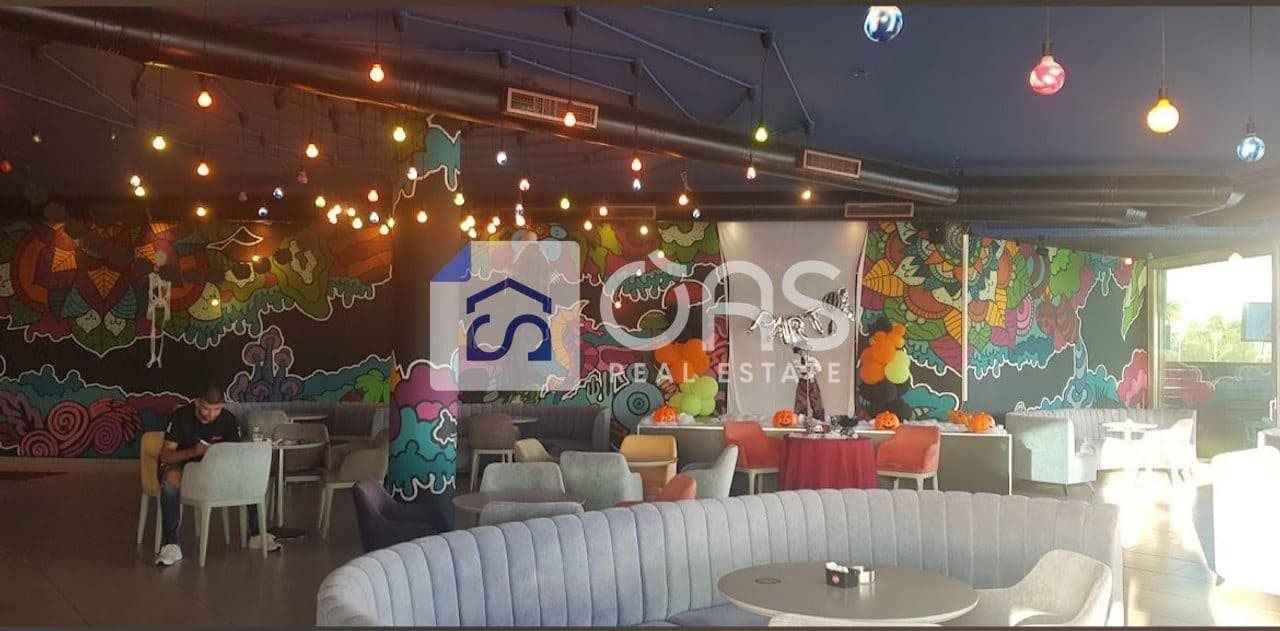 Shitet lokal "LOUNGE" tek Vollga ne Durres.