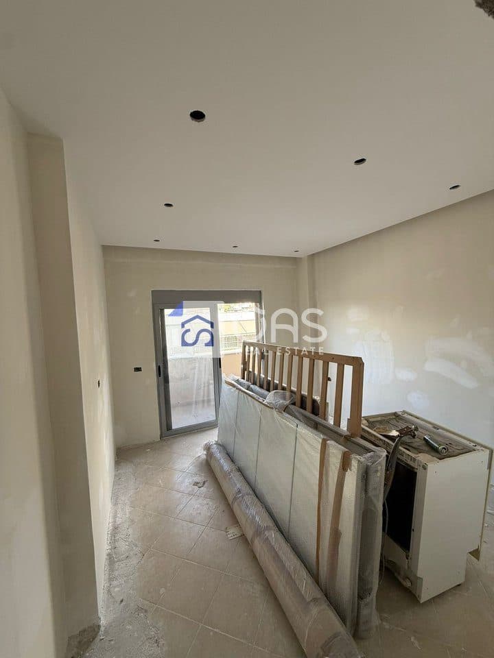 Shitet apartament 2+1+2 ne Fresk