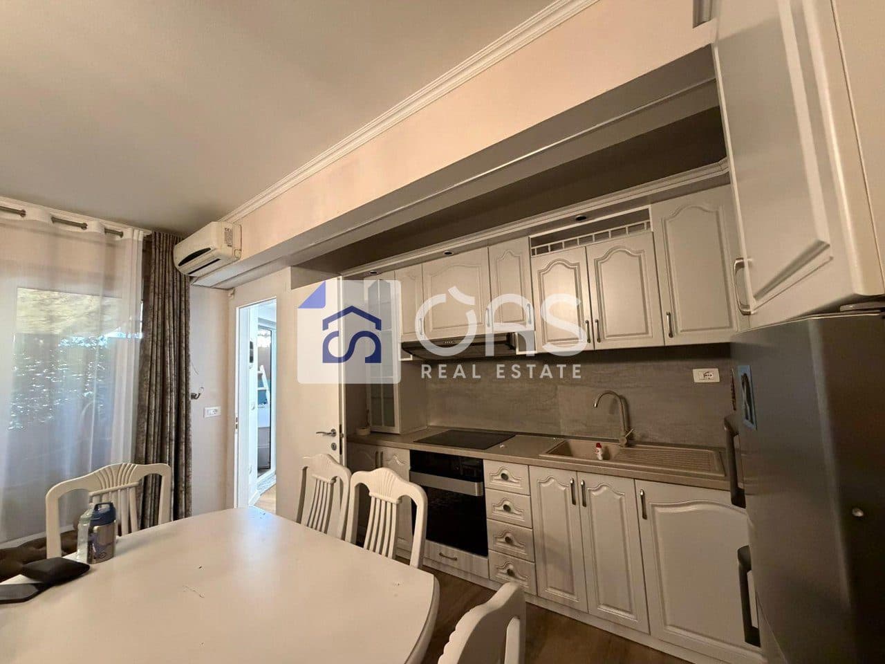 Jepet apartament me qera 1+1 Marteniteti i Ri 3