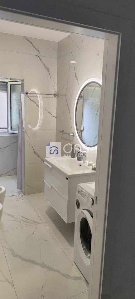 Jepet apartament me qera 2+1 tek Ish Parku 4