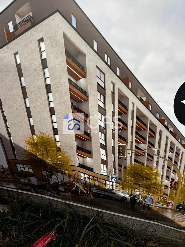 Shitet apartament 2+1+Verand ne Kamez. 2