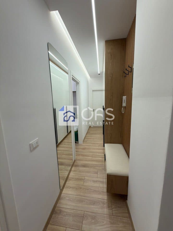 Jepet me qera apartament 2+1 tek Komuna e Parisit (Bega 007) 3