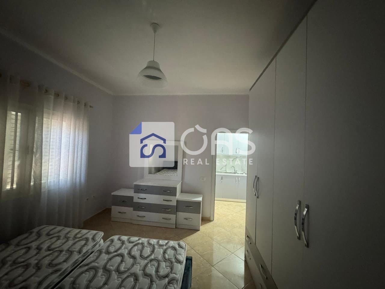Jepet me qera apartamenti 1+1 porcelain 2