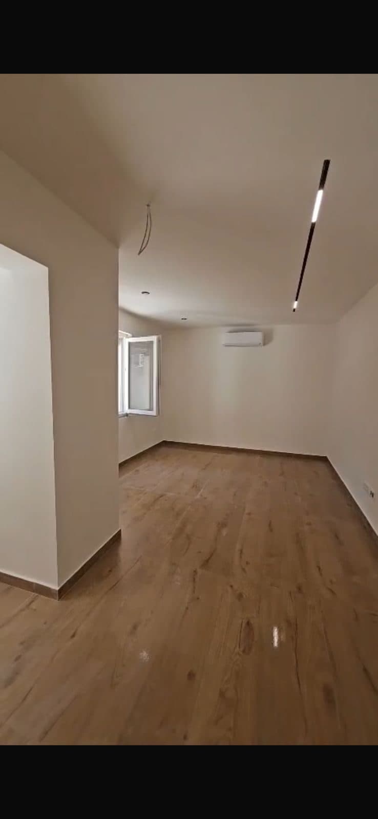 Jepet me qera apartament 1+1 te Rruga Bardhyl 50.000 leke