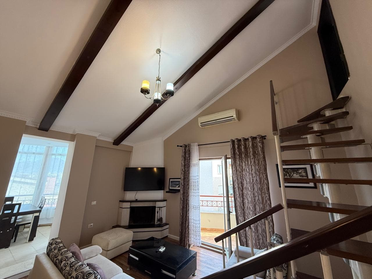 Jepet me qera apartament 1+1 tek Kodra Diellit