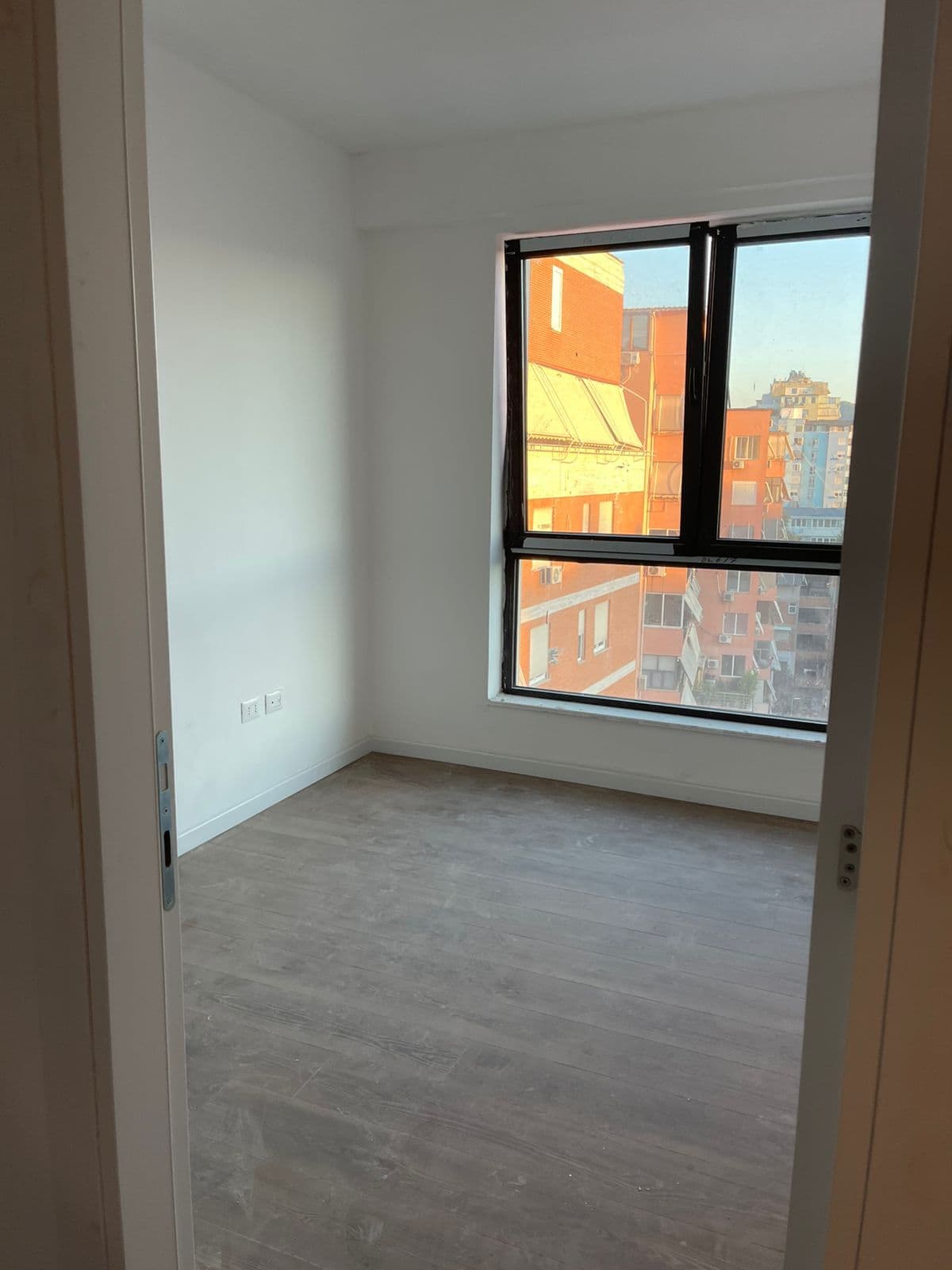 Jepet me Qera Apartament 2+1 Tek Myslym Shyri