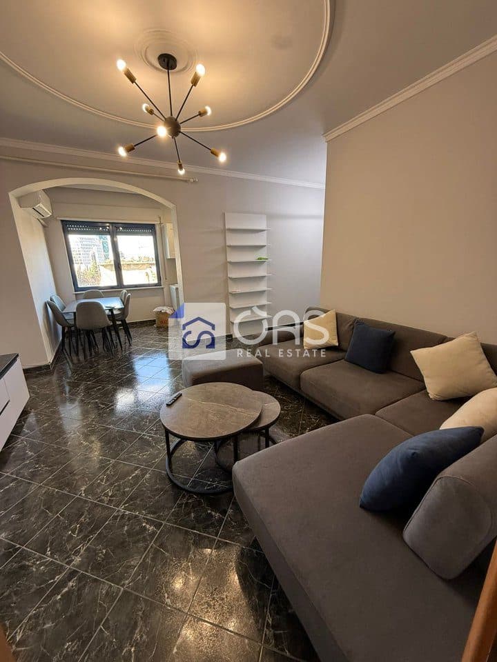 Jepet apartament me qera 2+1+2 tek Rruga e Elbasanit