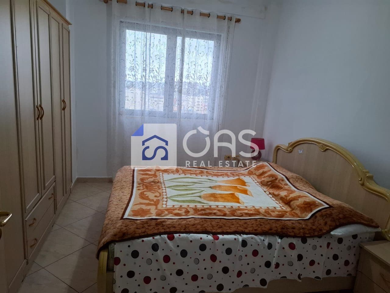 Jepet me qera apartament 2+1 ne Qender te Tiranes 3