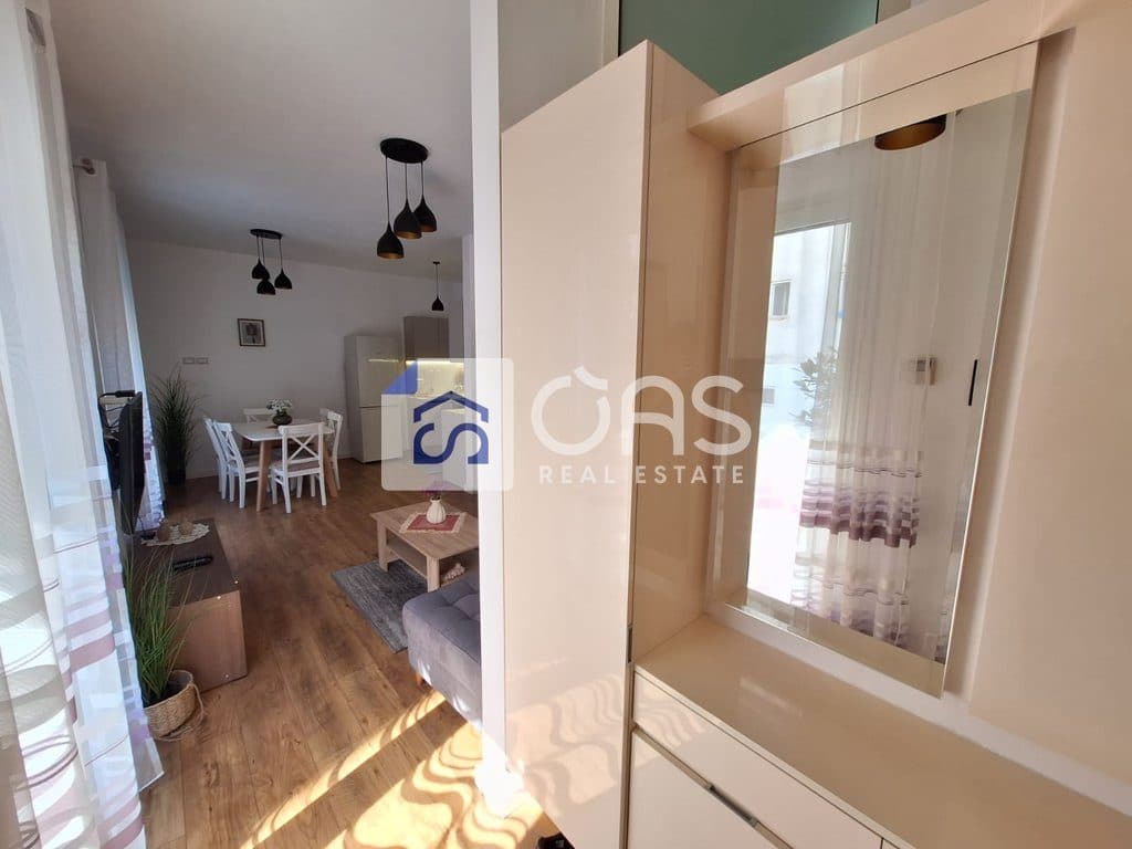 Jepet me qera apartament 2+1 te Rruga e Elbasanit 2