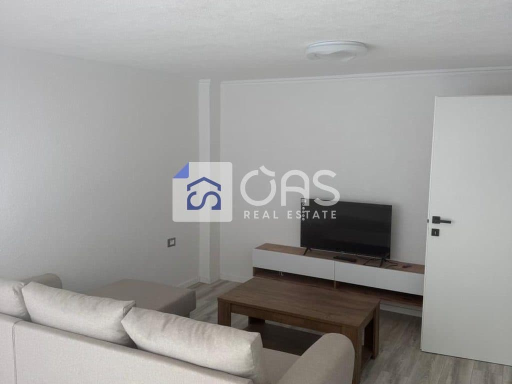 Jepet me qera Apartamenti 1+1 5 Maj