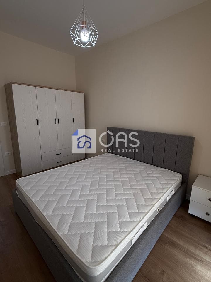 Jepet apartament me qera 1+1 Ne 5 Maj 2