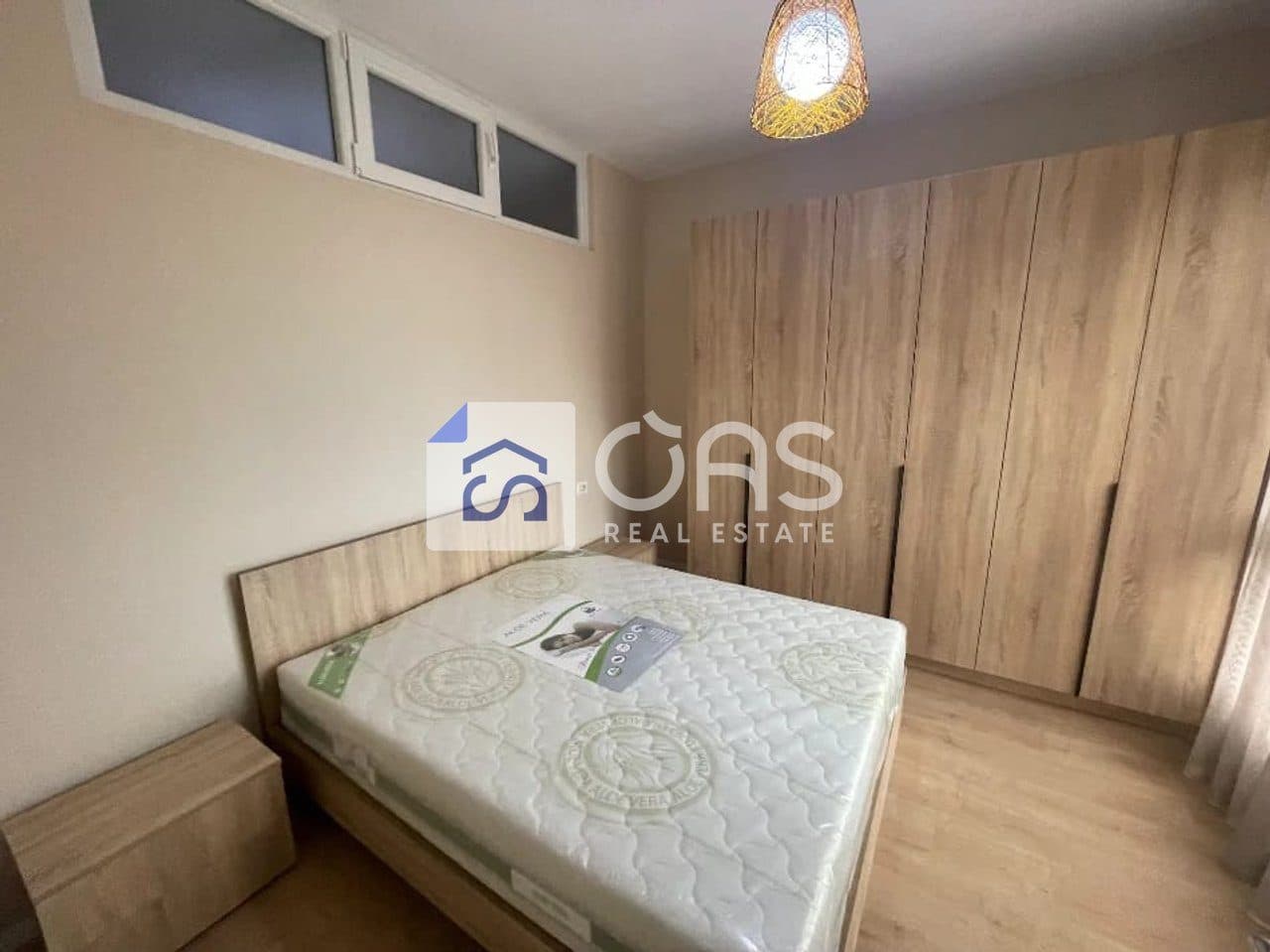 Jepet me qera apartament 2+1 tek 5 Maj 2