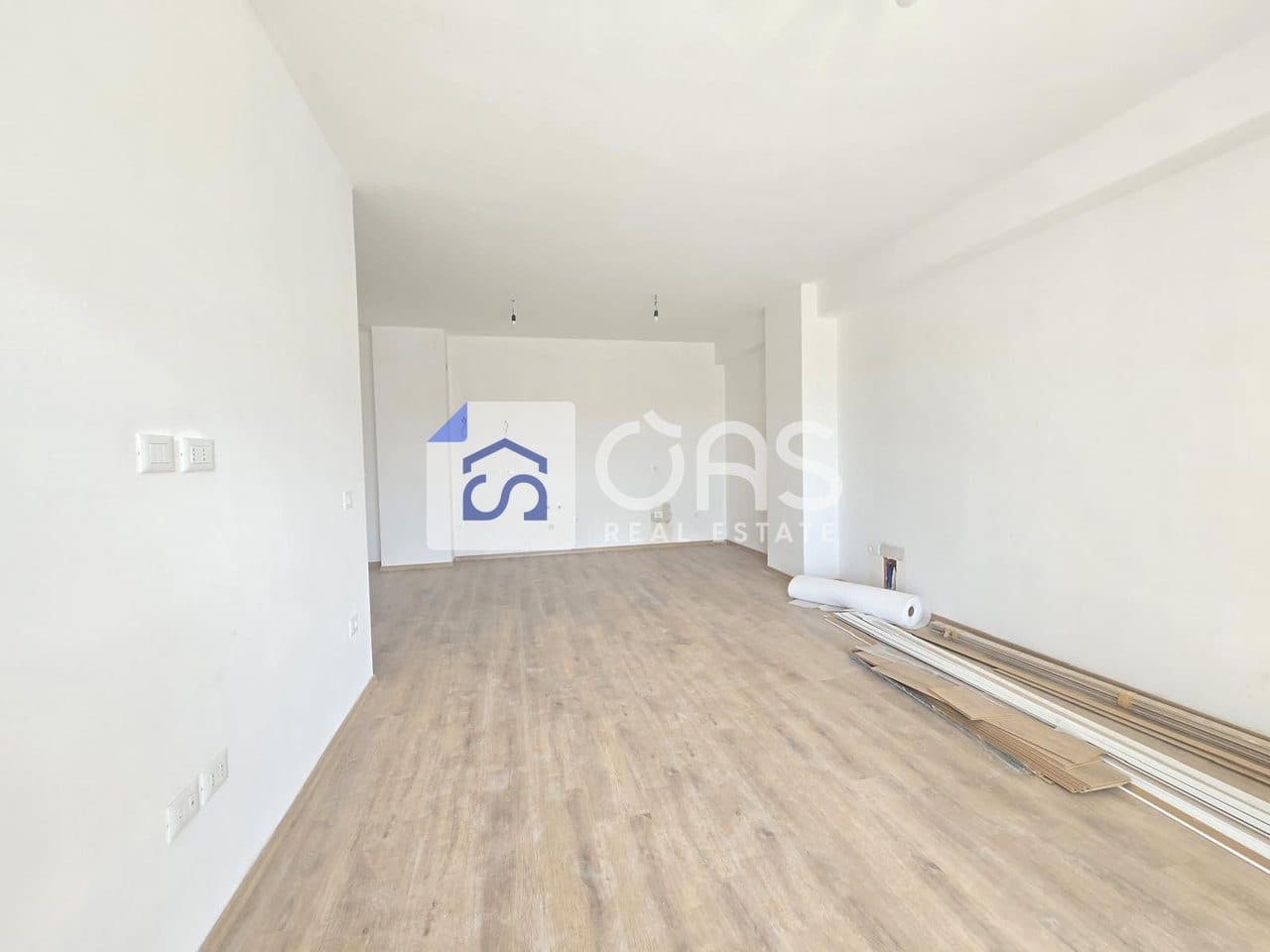 Shitet apartament 2+1 tek Dritan Hoxha (Kompleksi Aura) 2