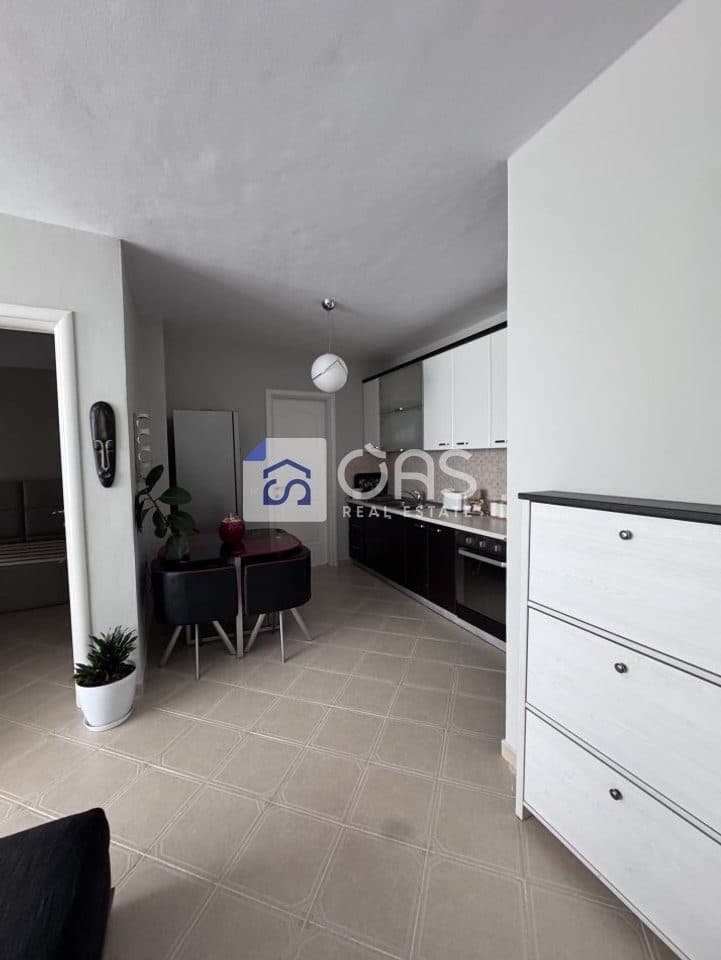 Jepet apartament me qera 1+1 tek 21 Dhjetori 2