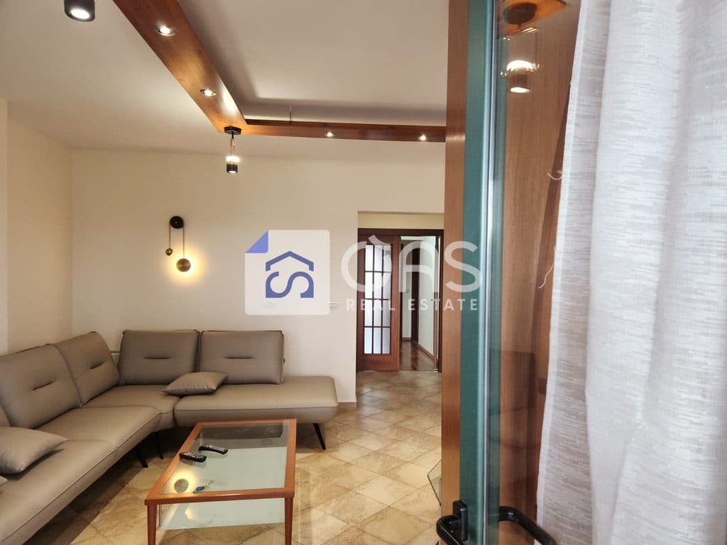 Jepet me qera apartament 2+1 prane Sheshit Nene Tereza