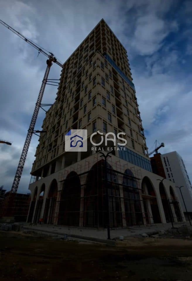 Shitet apartament 2+1 tek Bulevardi i Ri. 3