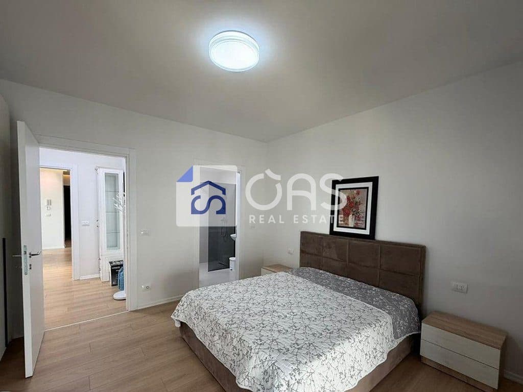 Jepet me qera apartament 2+1+2 Casa Italia 3