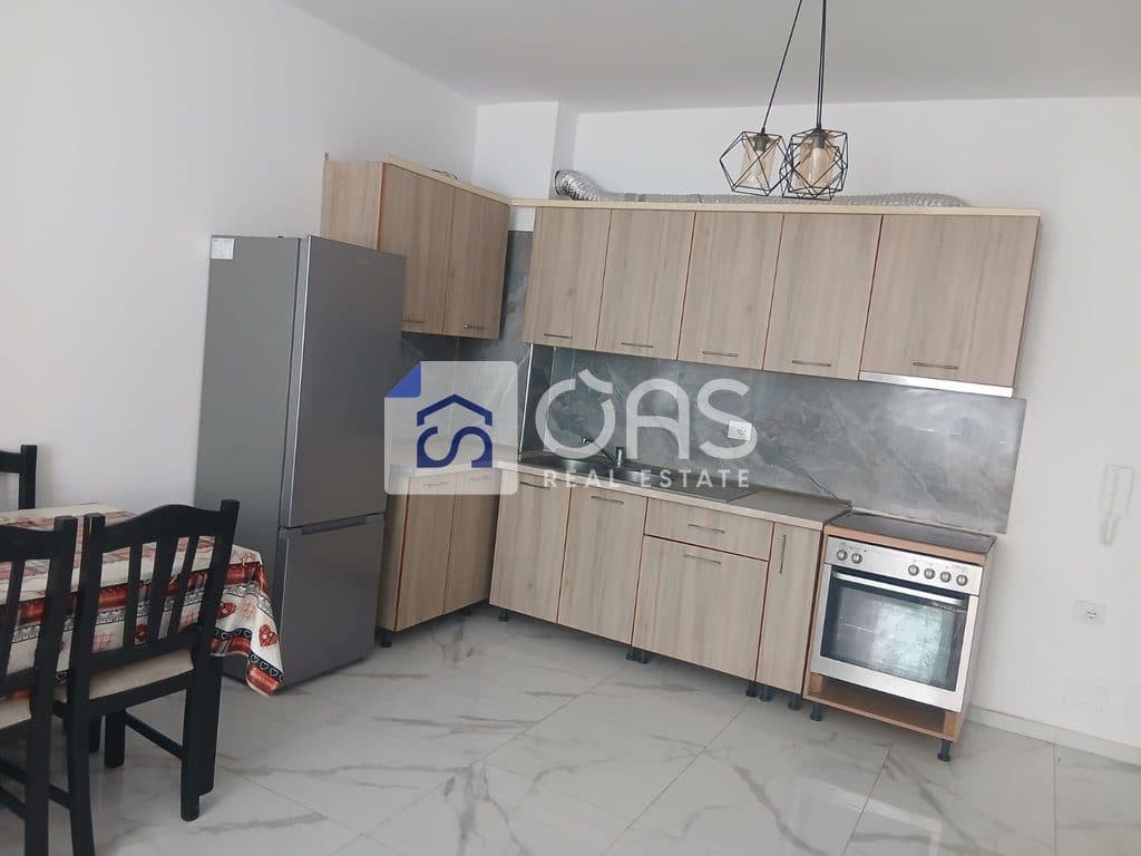 Jepet apartament me qera 1+1 Ne Kamez 3