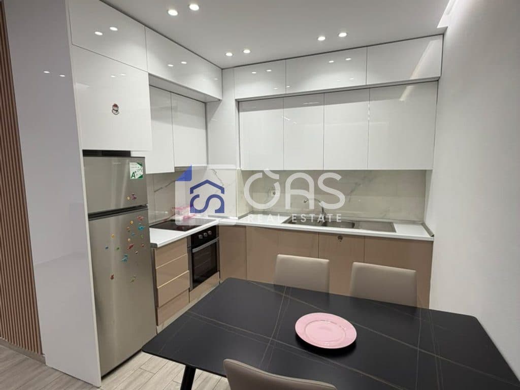 Jepet me qera apartament 1+1 ne Qender 4