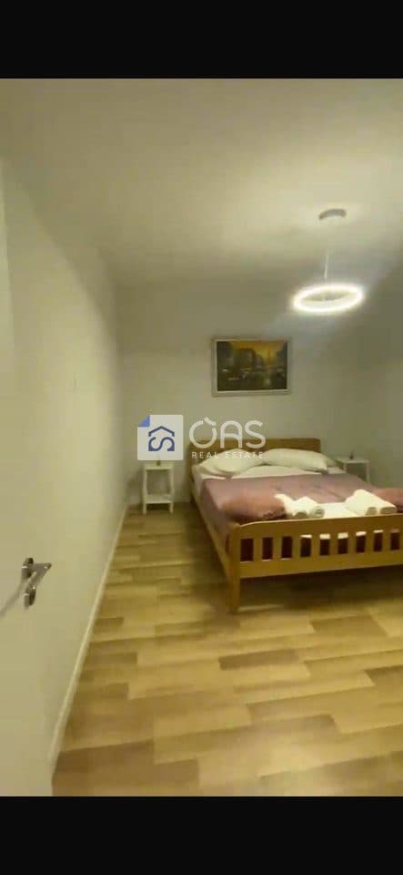 Jepet apartament me qera 1+1 Bulevardi Zogu Pare 3