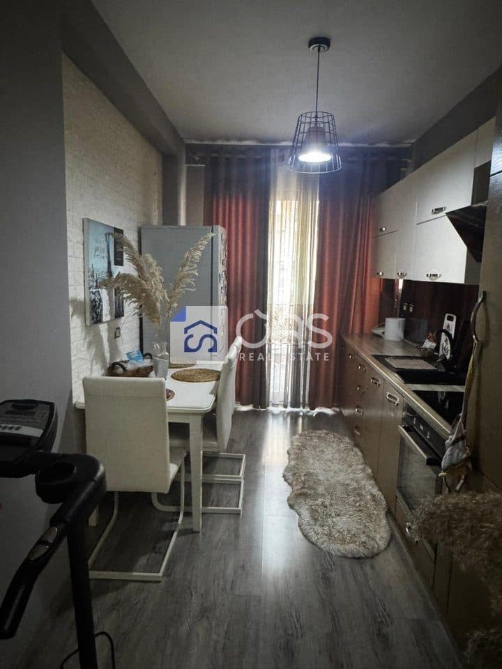 Apartament 1+1 Me Qira në Yzberish, Tiranë - 400€ | 60 m² 2