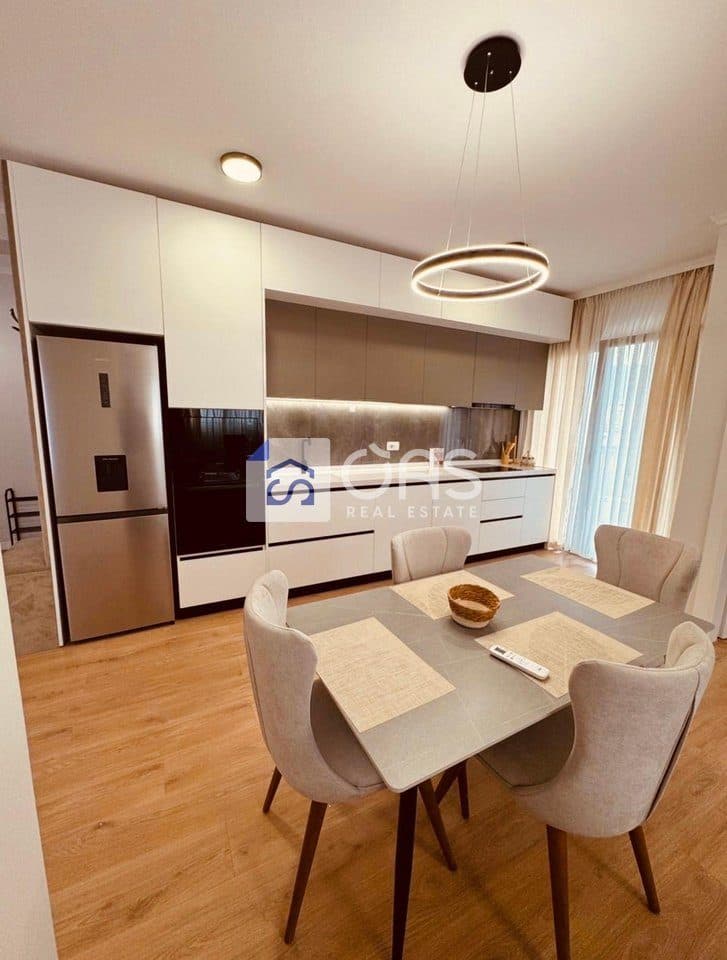 Jepet Apartment me qera 2+1+2 RRUGA E DUURSIT