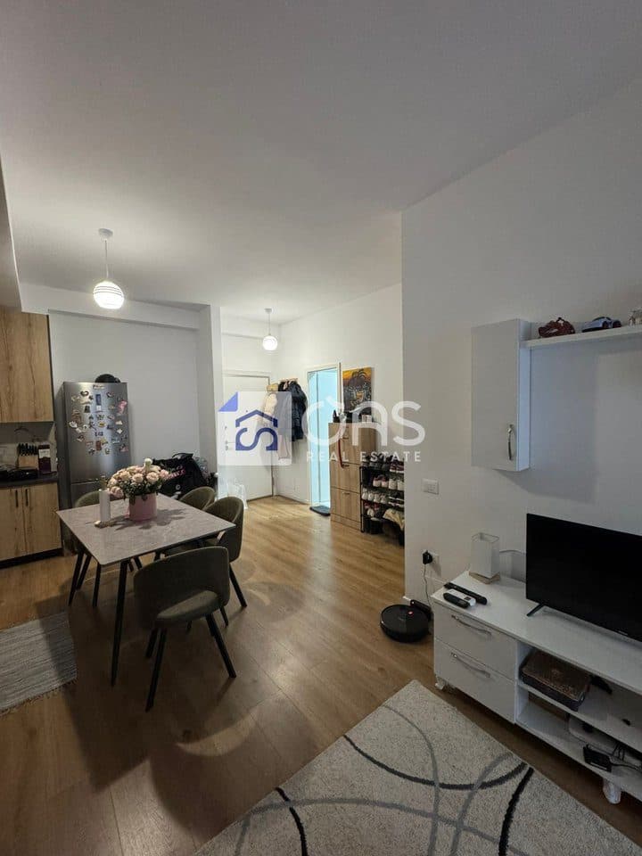 Apartament 1+1 Me Qira në Ali Demi, Tiranë - 400€ | 63 m² 3