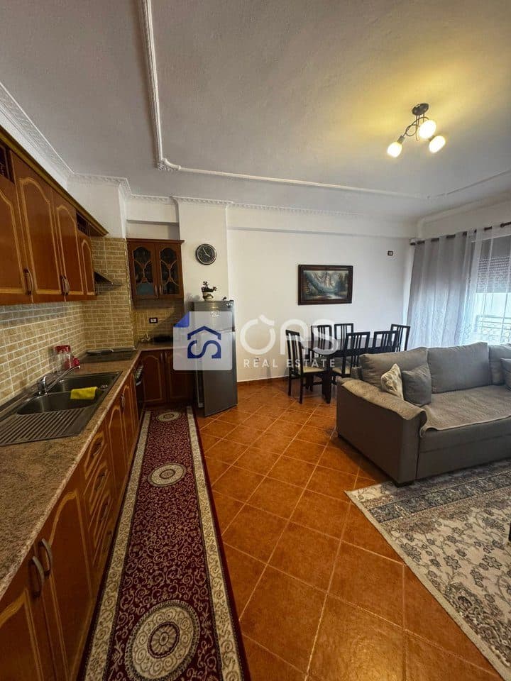 Jepet me qera apartament 2+1 ne Yzberisht 3