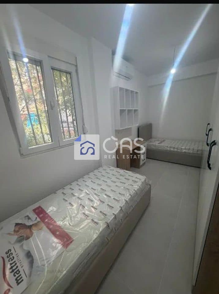 Shitet apartament 2+1 ne Laprake 4