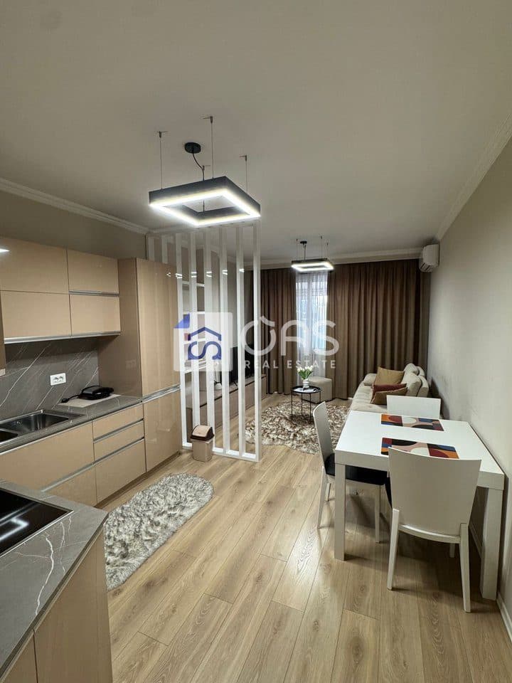 Jepet me qera Apartament 1+1 Ne Bllok 2
