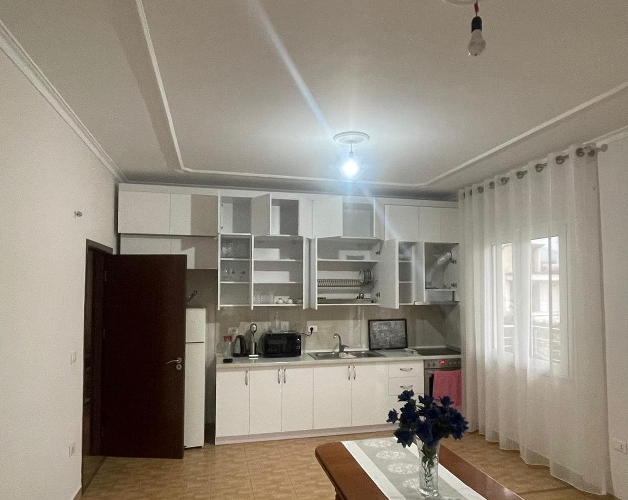 Jepet me qera apartament 2+1 ne 5 Maj 2