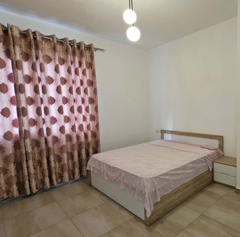 Jepet apartament 1+1 tek Kopshti Botanik 3