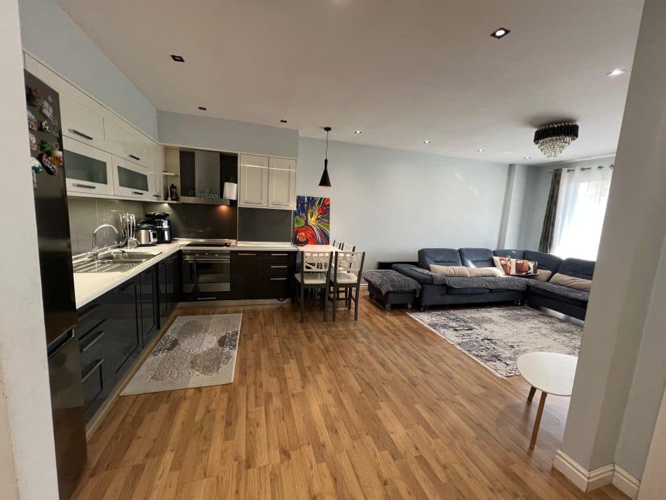 Jepet apartament 2+1 me qera ne Astir