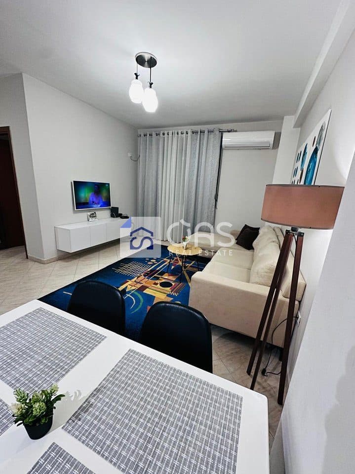 Jepet Apartament me qera 1+1 RRUGA E KAVAJES (perball deliorgjit) 2