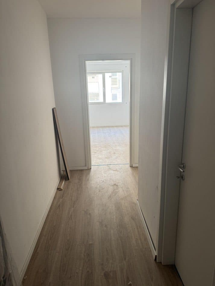 Shitet apartament 1+1 tek Rruga Dritan Hoxha (AURA Complex) 4