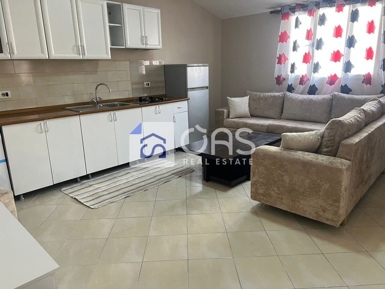 Jepet me qira apartamenti 1+1 Ne 5 Maj 3
