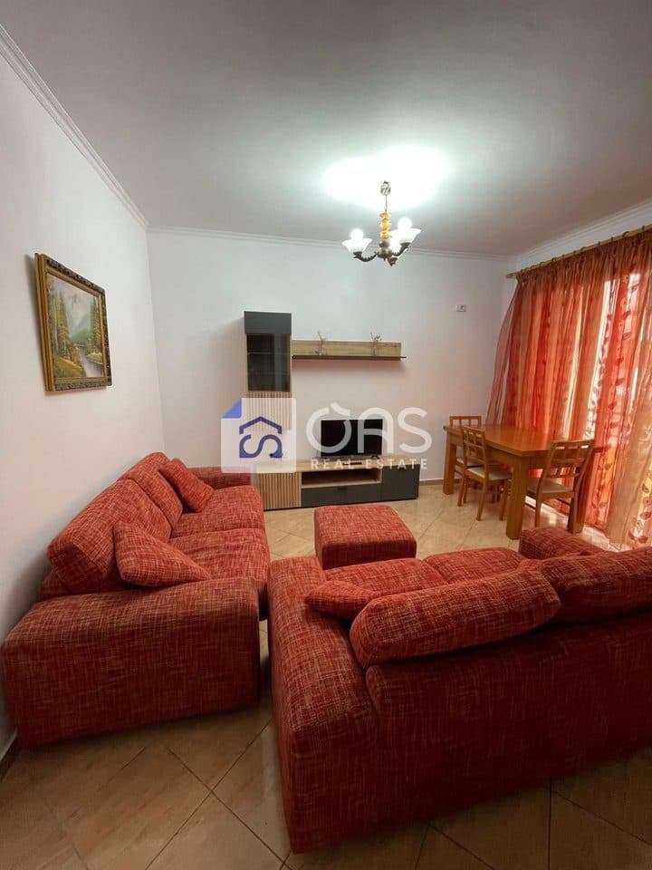 Jepet apartament me qera 1+1 Yzbreisht 2
