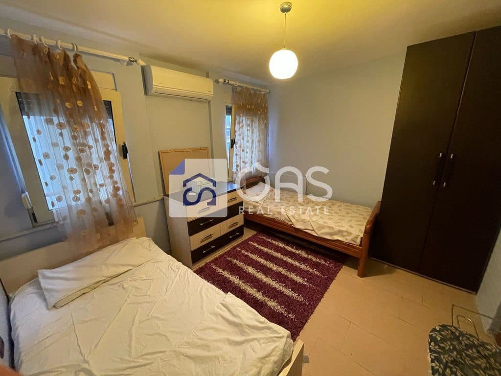 Jepet me qira Apartamenti 3+1+2 Tregu Elektrik 4