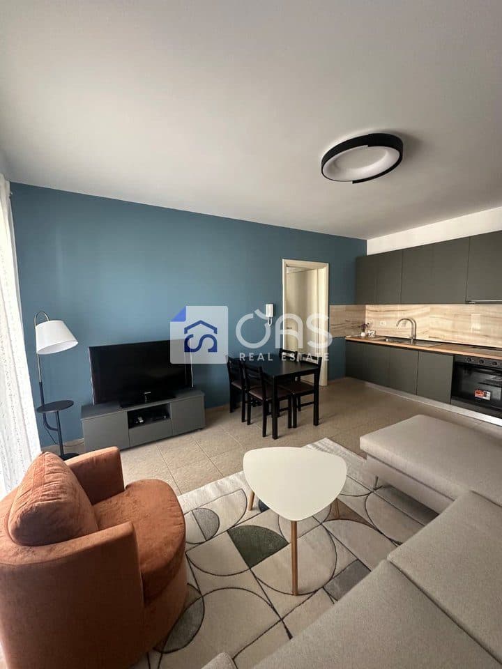 Jepet apartament me qera 1+1 Bulevardi Zogu i Par 2