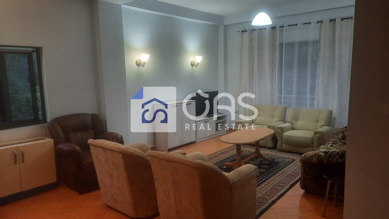 Jepet Apartament me qera 3+1 QYTET STUDENTI
