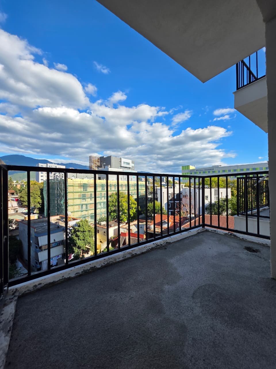 Shitet apartament 1+1 tek Rruga e Dibres 100.000 euro 4