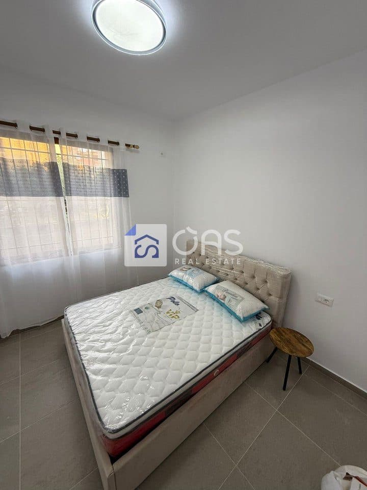 Jepet me qera apartamenti 1+1 selit 2