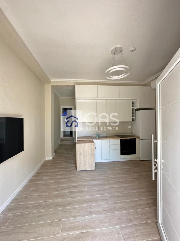 Jepet Apartament me qera 1+1 Ne Porcelan 3