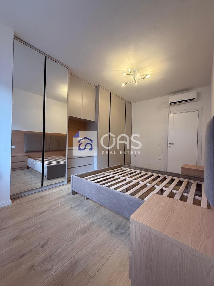 Jepet me qera apartamenti 1+1 laprak E88 3