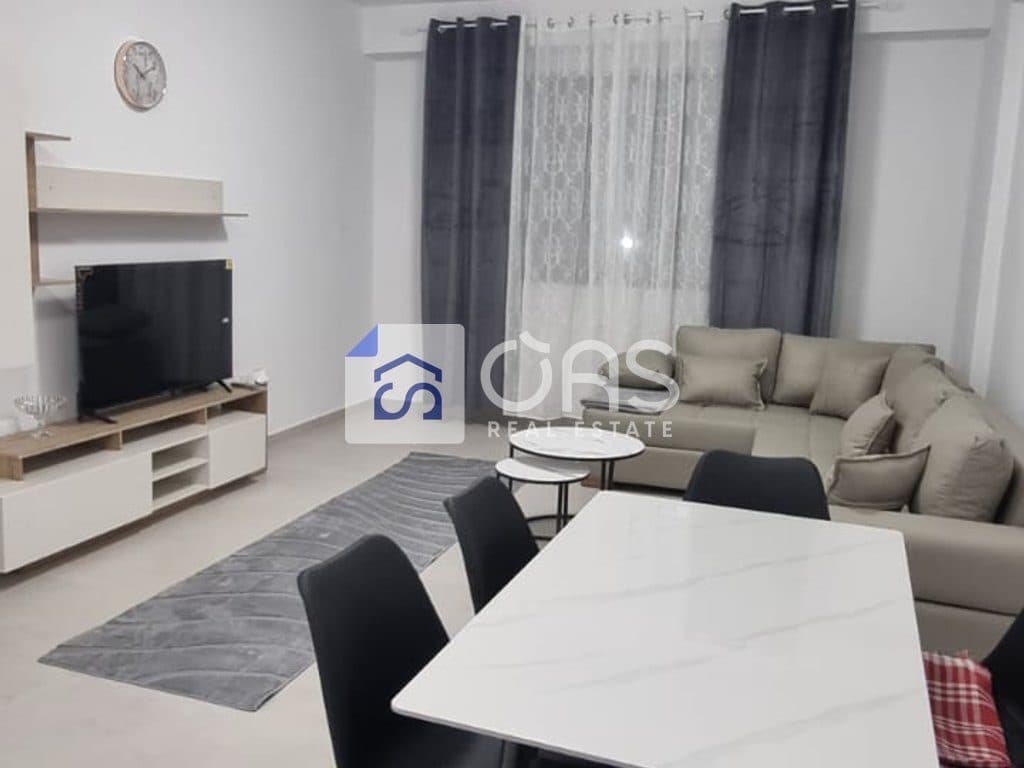 Jepet me qera Apartamenti 1+1+parkim Astir 3