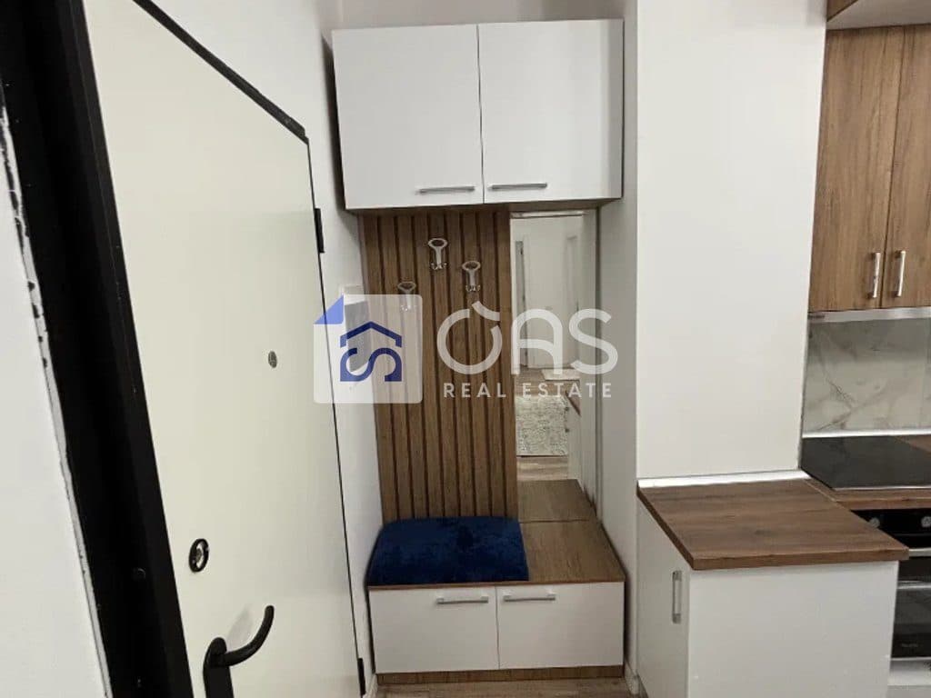 Jepet me qera Apartamenti 1+1 5 Maj 4